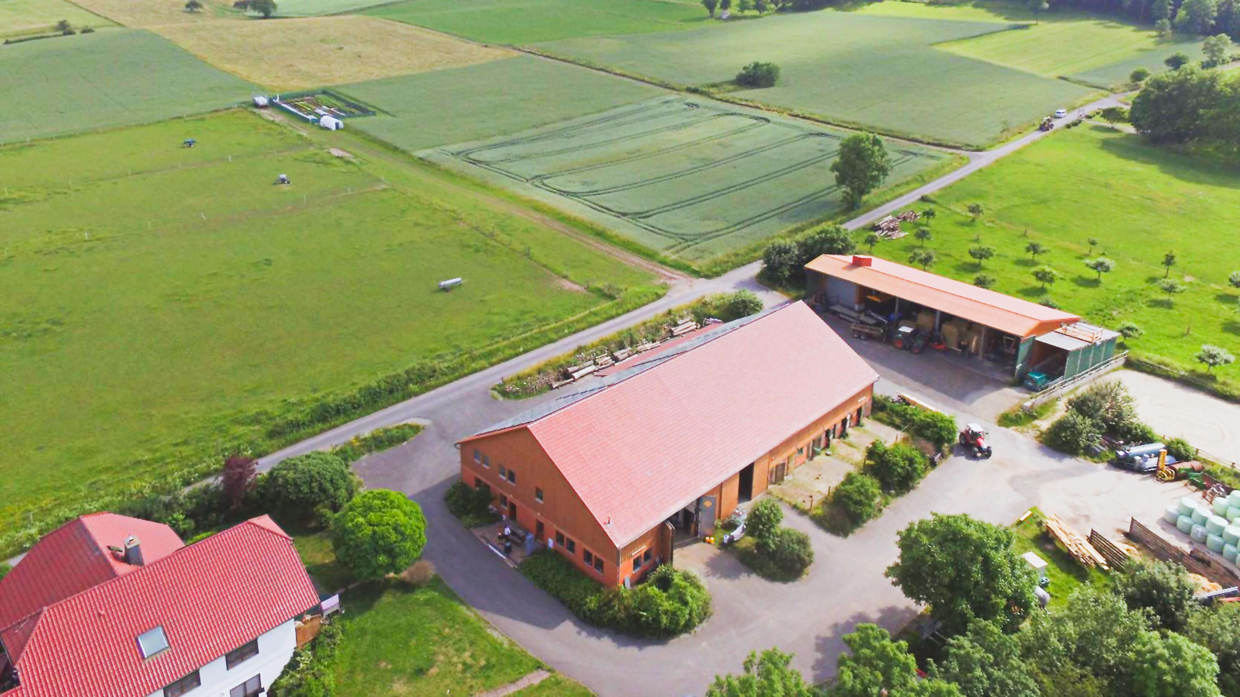 Drohnenaufnahme des Hof Tolle