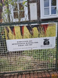 Galeriebild – Zum Vergrößern klicken: Hofbanner